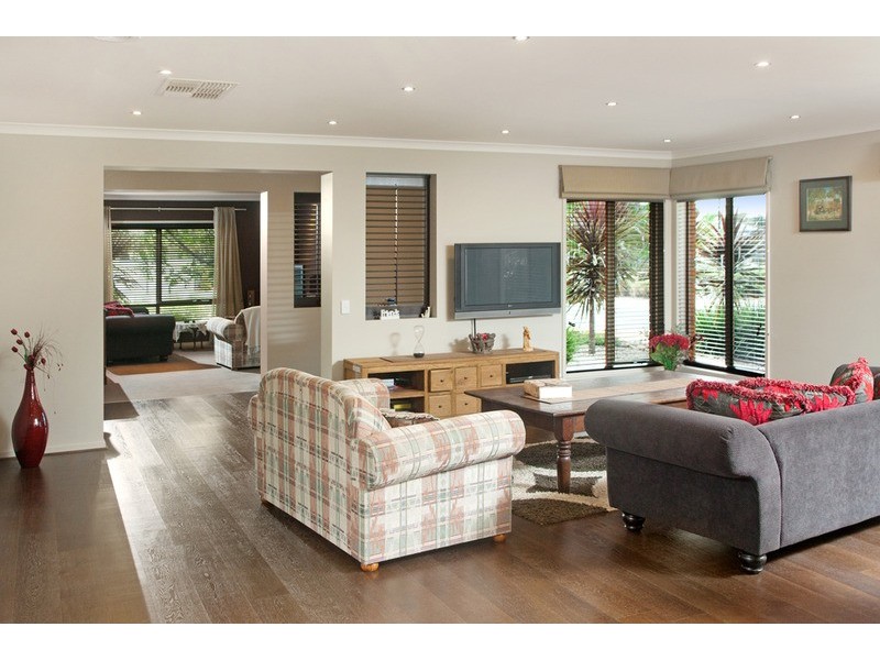 12 Canterbury  Avenue, Shepparton VIC 3630