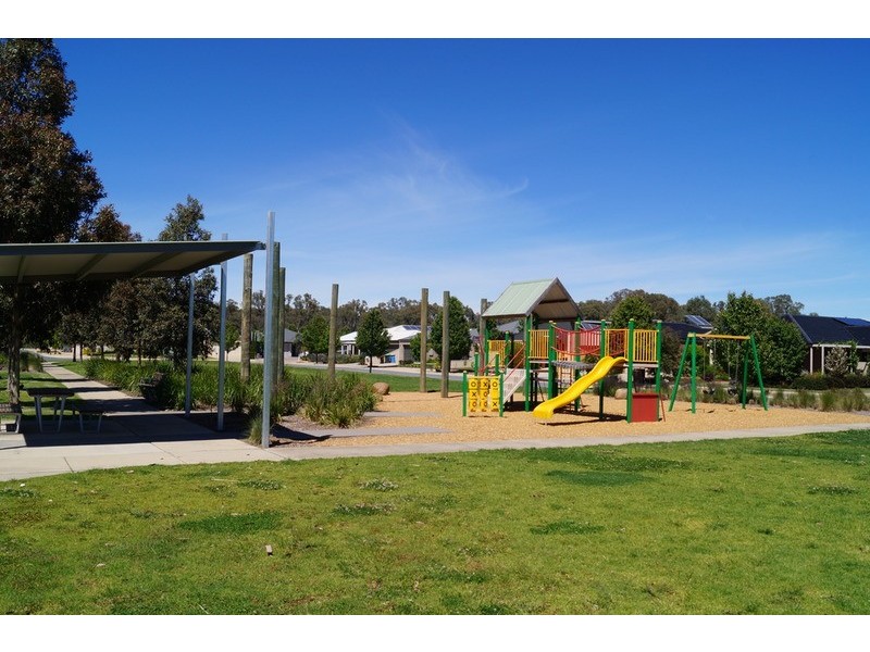 12 Canterbury  Avenue, Shepparton VIC 3630