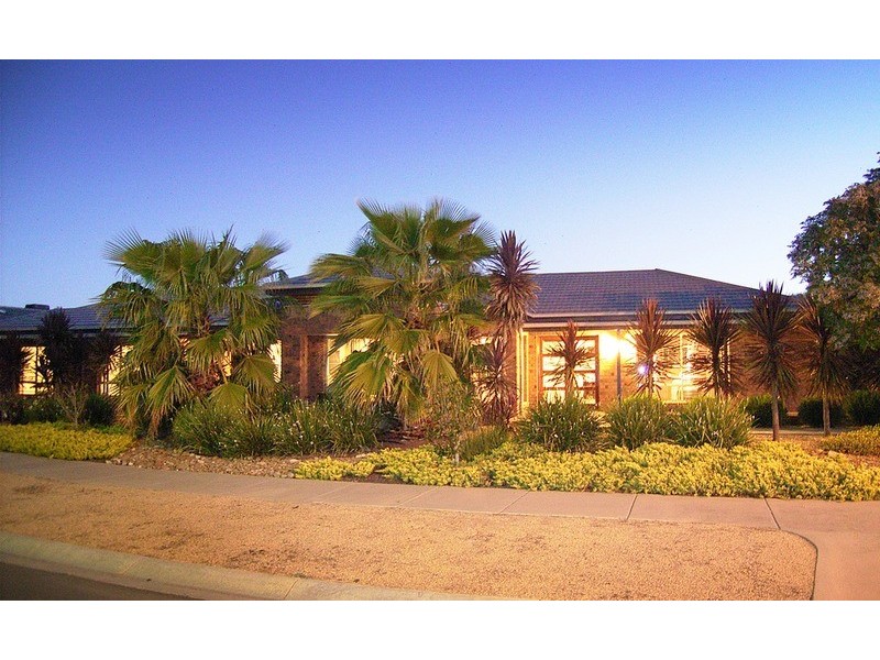 12 Canterbury  Avenue, Shepparton VIC 3630