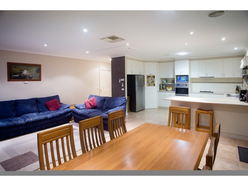 3 Scullin  Court, Shepparton VIC 3630