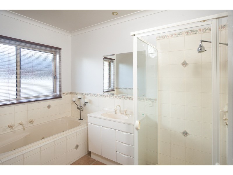 3 Scullin  Court, Shepparton VIC 3630