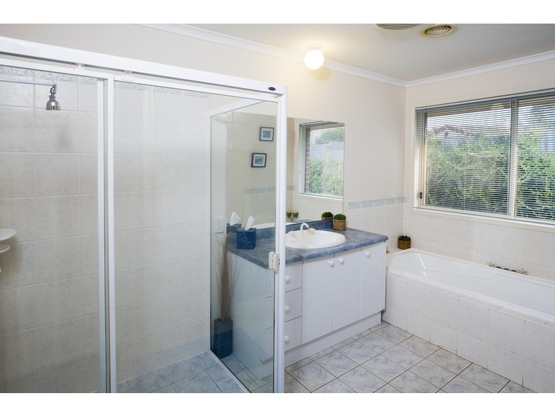 3 Robert Court, Shepparton VIC 3630