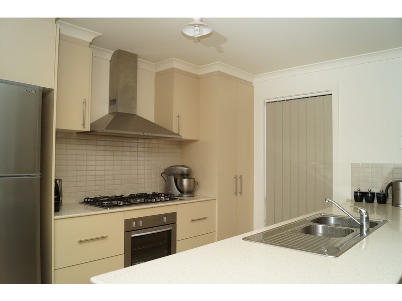 3/24 Parkside  Drive, Shepparton VIC 3630