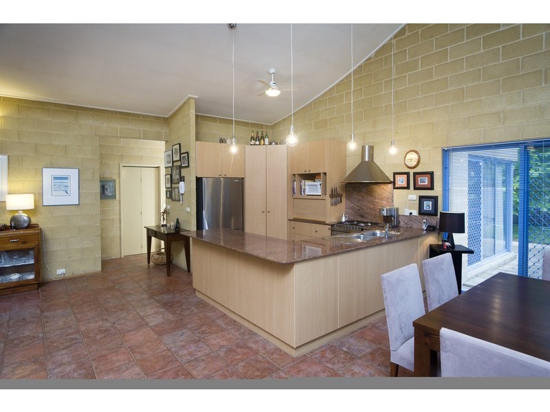 2  George  Court, Kialla VIC 3631