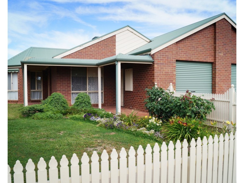 11 Fitzgerald Street, Shepparton VIC 3630