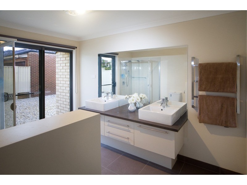 12 Dalmahoy Court, Shepparton VIC 3630