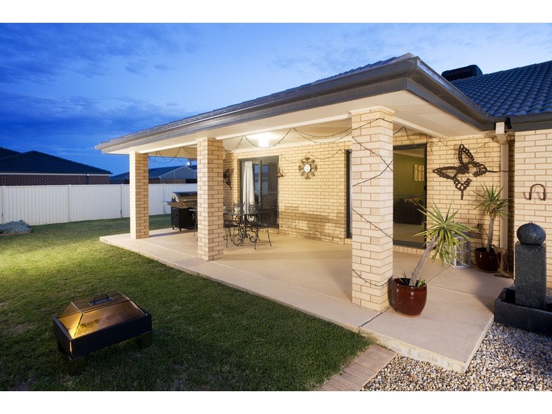 12 Dalmahoy Court, Shepparton VIC 3630