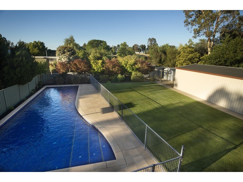 32 Balmoral Street, Kialla VIC 3631