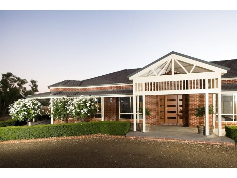 42 Ryans Road, Nathalia VIC 3638