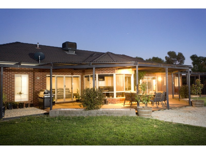 42 Ryans Road, Nathalia VIC 3638