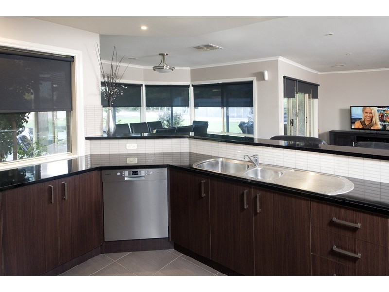 42 Ryans Road, Nathalia VIC 3638