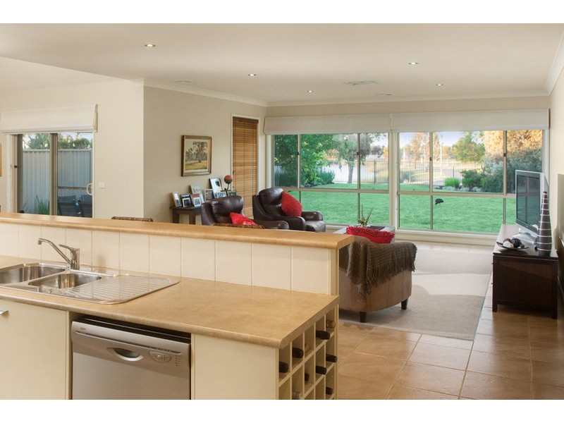 14 Tyers Court, Kialla VIC 3631