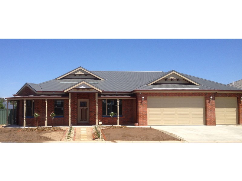 24 Plover  Drive, Kialla VIC 3631