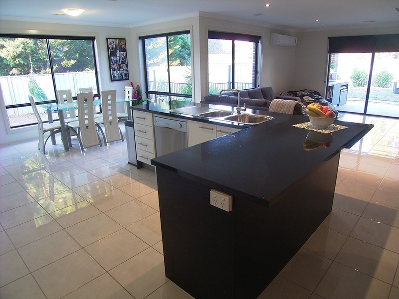 3 Settlers Drive, Kialla VIC 3631