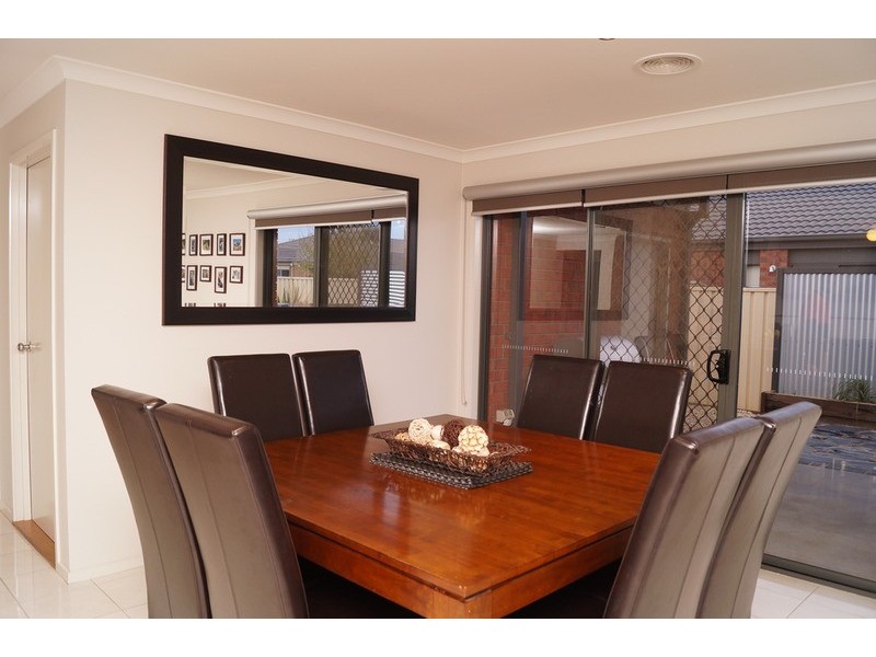 5 Fletcher  Avenue, Mooroopna VIC 3629