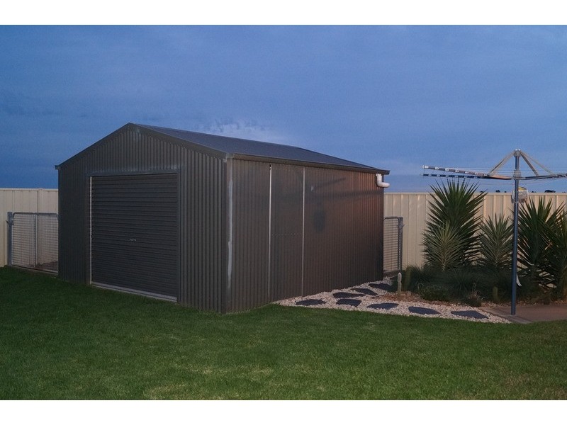 5 Fletcher  Avenue, Mooroopna VIC 3629