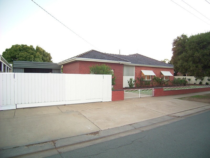 6  Rea Street, Shepparton VIC 3630