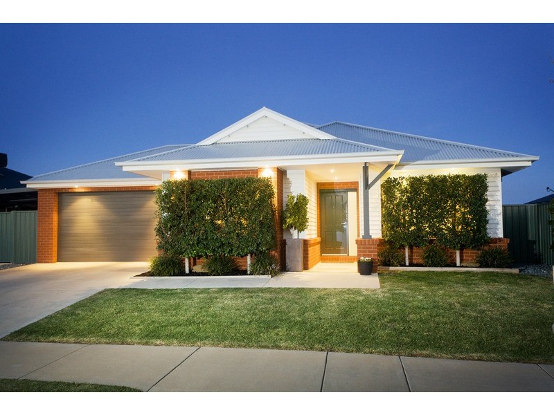 19 Wagtail Drive, Kialla VIC 3631