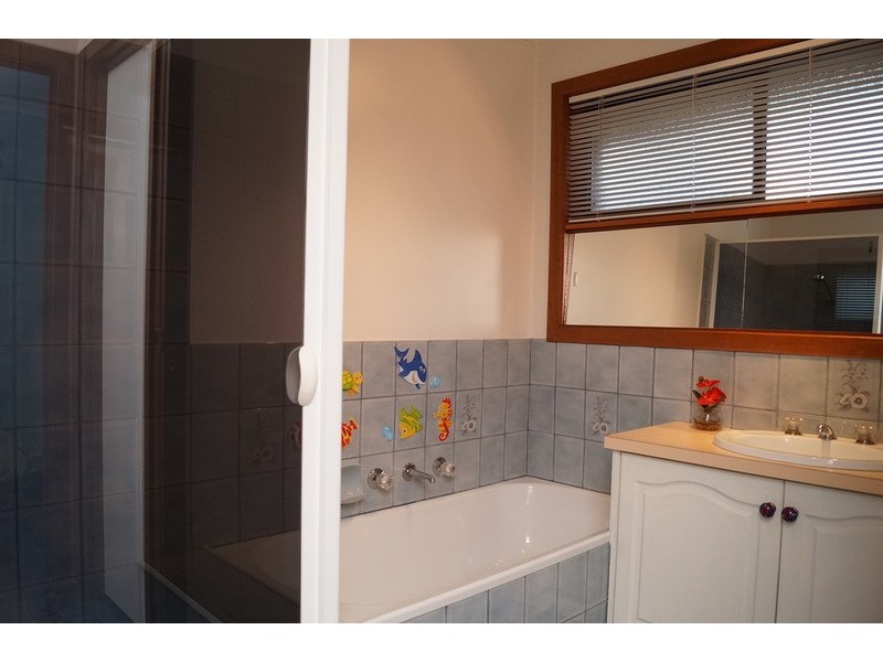 47 Poplar  Avenue, Shepparton VIC 3630