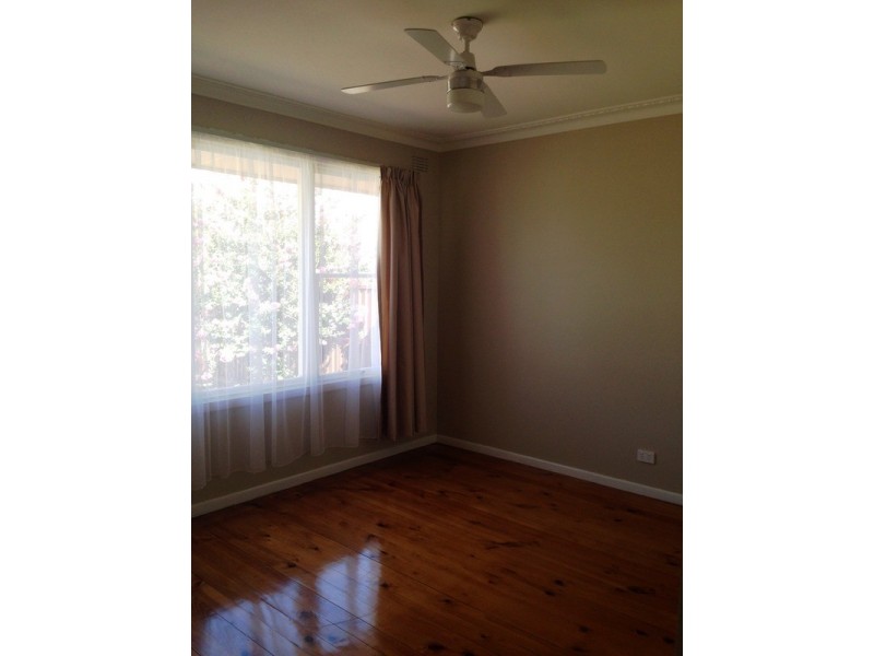 4 Krone Avenue, Shepparton VIC 3630