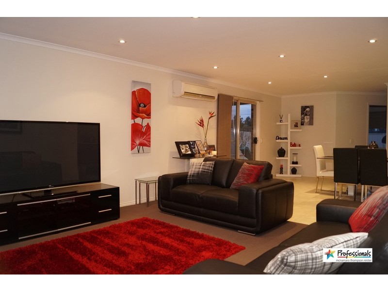 36 Cimmaron Way, Kialla VIC 3631