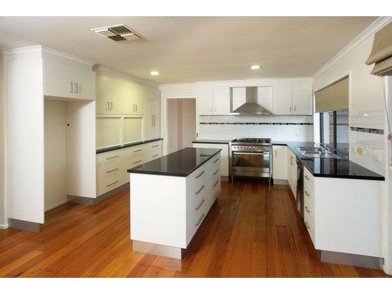 5 Nicholls Avenue, Shepparton VIC 3630