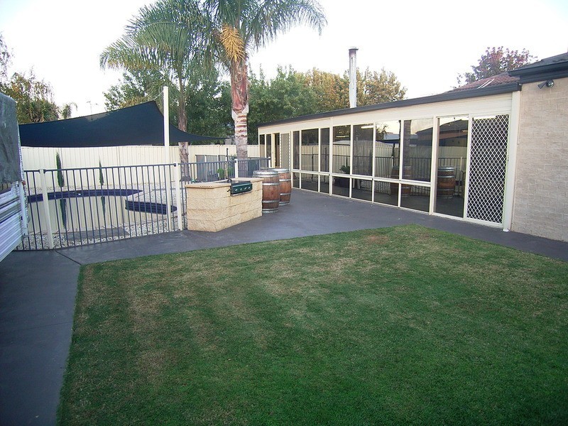 25 Paradise  Court, Kialla VIC 3631