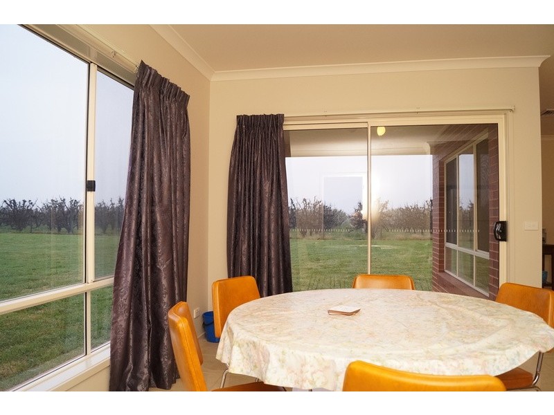 8 Ackers Court, Shepparton East VIC 3631