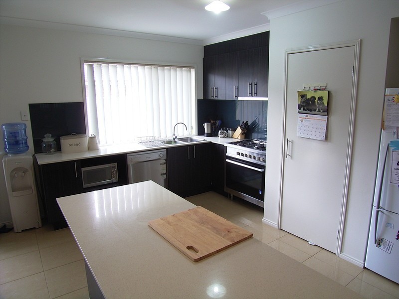 12 Brambuck Avenue, Kialla VIC 3631