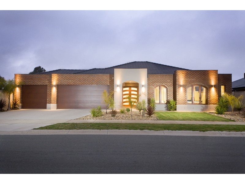 35 Nillahcootie Crescent, Kialla VIC 3631