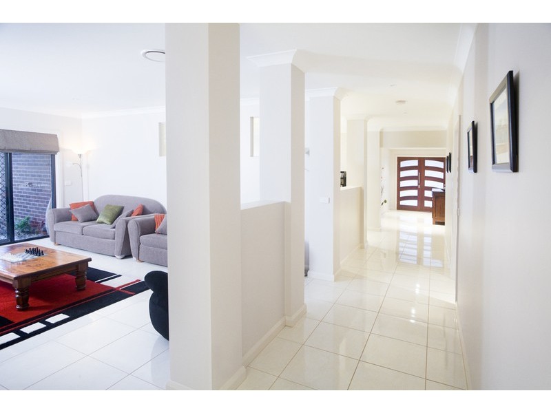 35 Nillahcootie Crescent, Kialla VIC 3631