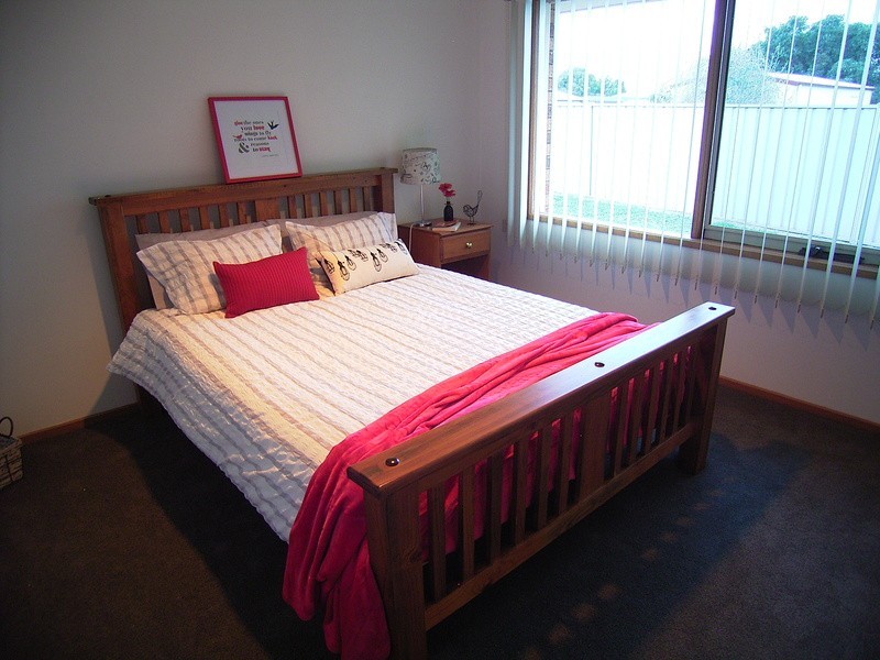 6 Illawarra Crescent, Kialla VIC 3631