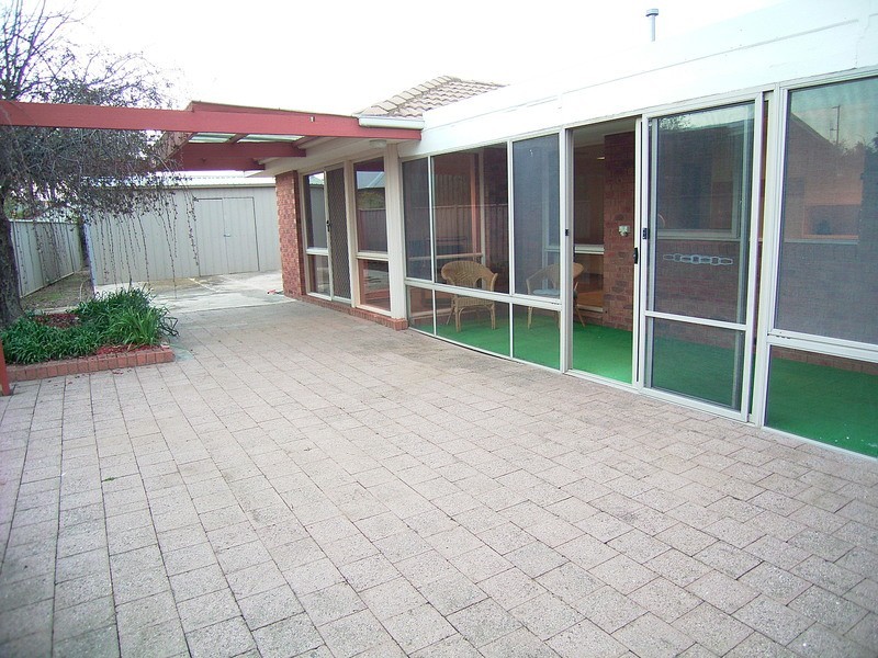 6 Illawarra Crescent, Kialla VIC 3631