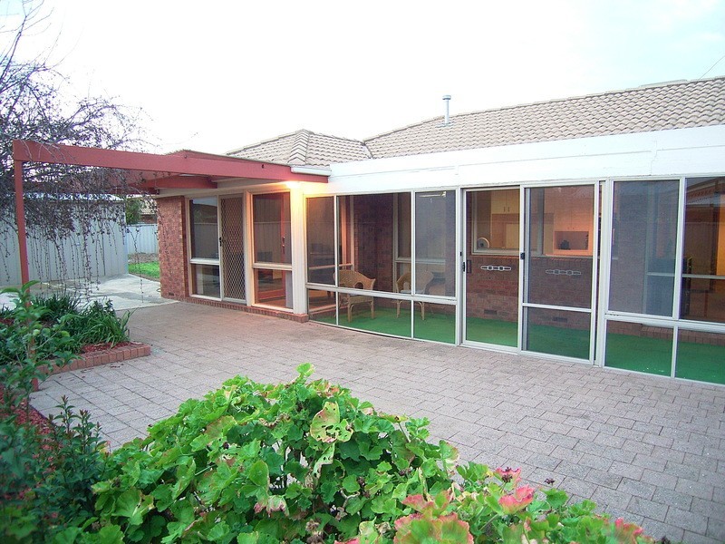 6 Illawarra Crescent, Kialla VIC 3631