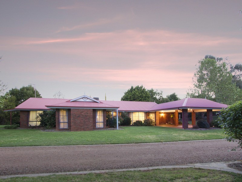 42  Teasdale Crescent, Kialla VIC 3631