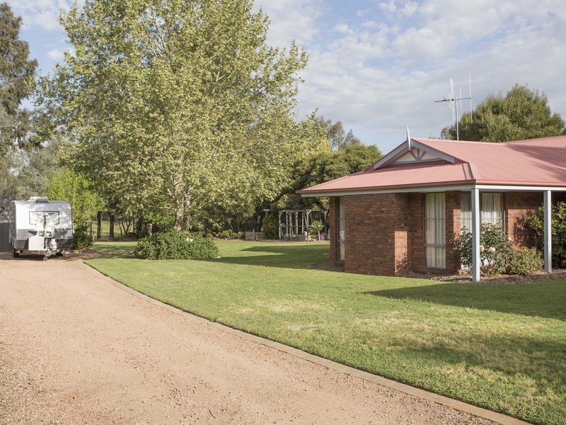 42  Teasdale Crescent, Kialla VIC 3631