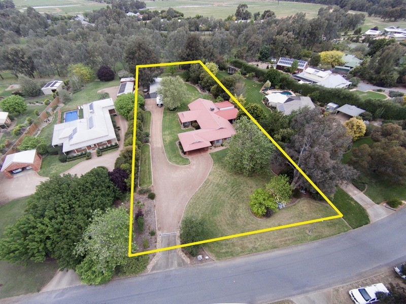 42  Teasdale Crescent, Kialla VIC 3631