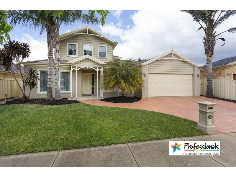 22 Rocklands Crescent, Kialla VIC 3631