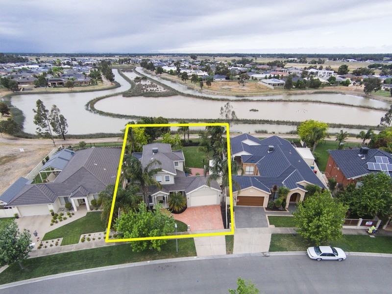 22 Rocklands Crescent, Kialla VIC 3631