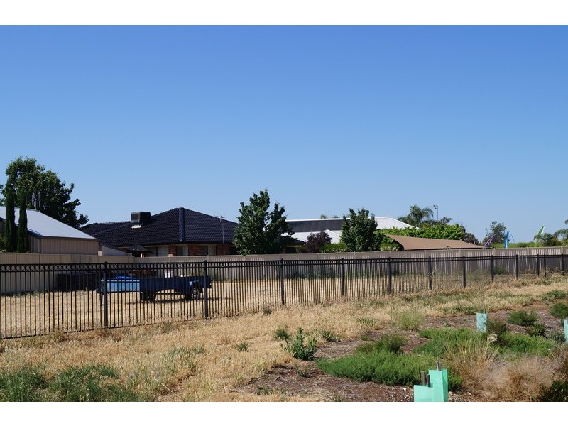 9 Dunrossil Court, Shepparton VIC 3630