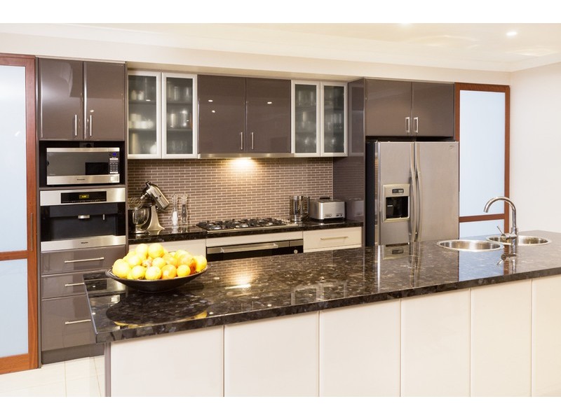 35 Nillahcootie Crescent, Kialla VIC 3631