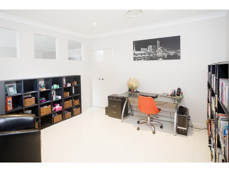 35 Nillahcootie Crescent, Kialla VIC 3631