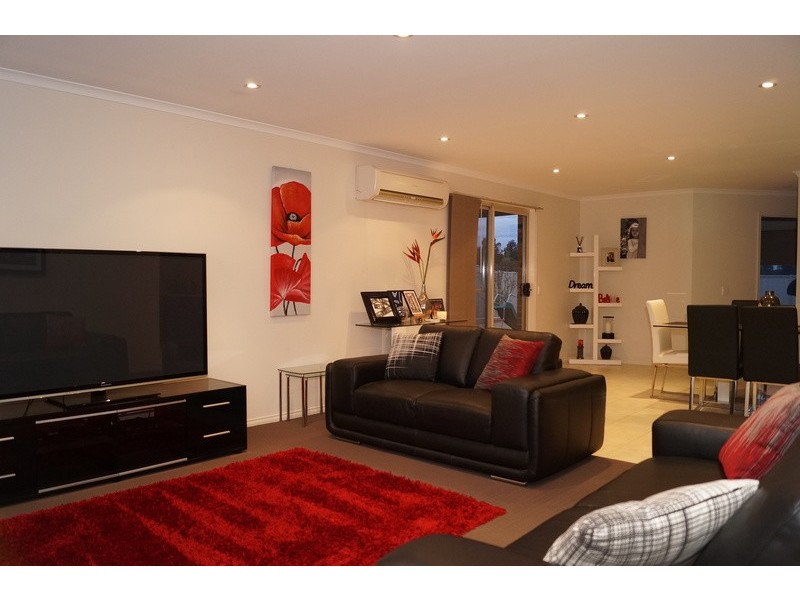 36 Cimmaron Way, Kialla VIC 3631