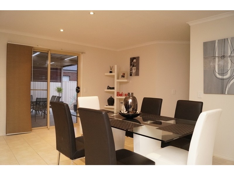 36 Cimmaron Way, Kialla VIC 3631