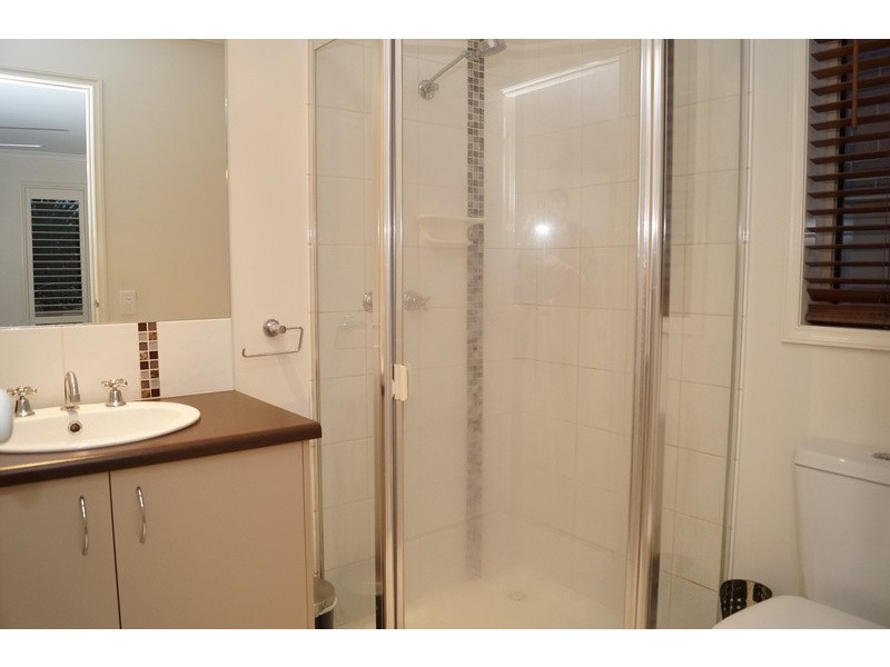 36 Cimmaron Way, Kialla VIC 3631