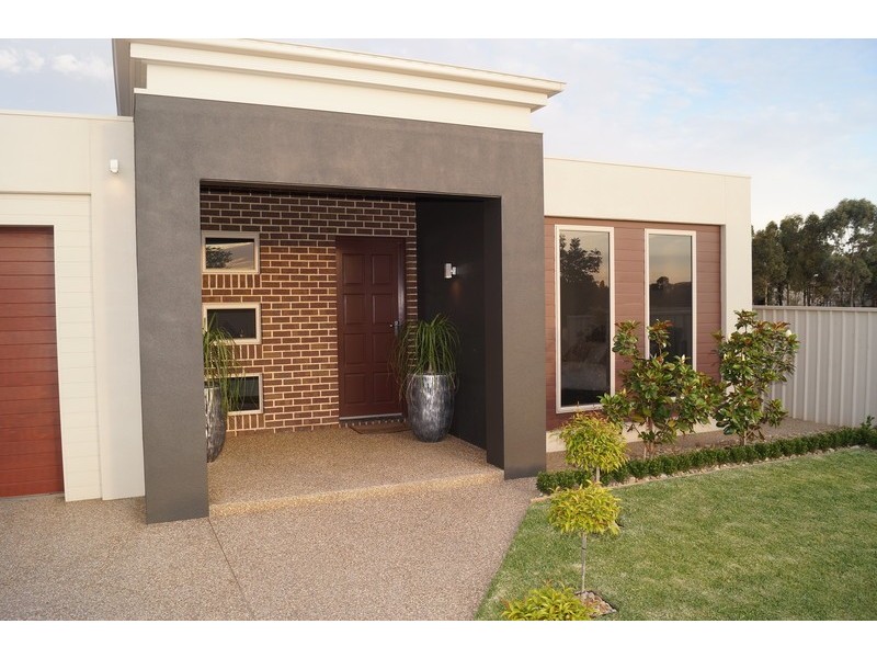 39 Cimmaron Way, Kialla VIC 3631