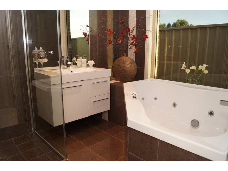 39 Cimmaron Way, Kialla VIC 3631