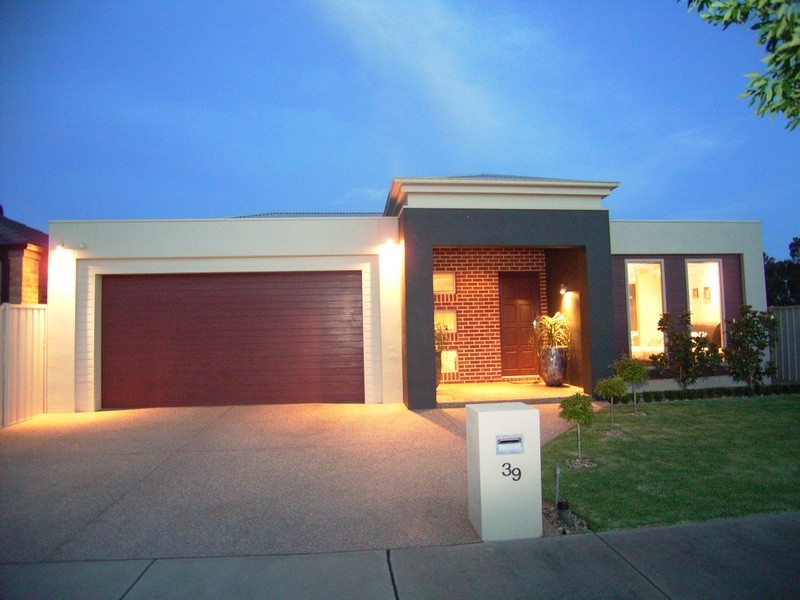 39 Cimmaron Way, Kialla VIC 3631