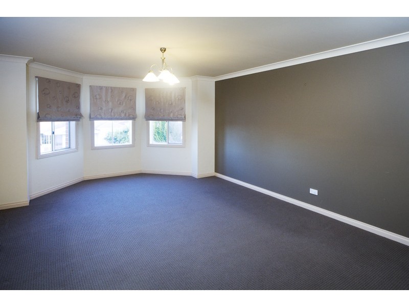 6  Woodburn Place, Shepparton VIC 3630