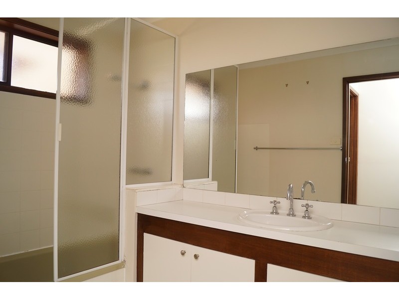 62 Batman Avenue, Shepparton VIC 3630